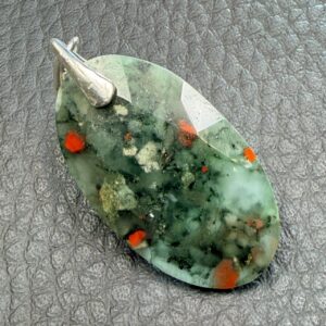 Pendentif en Jaspe Sanguin