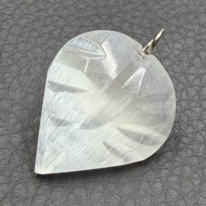 Pendentif en Sélénite