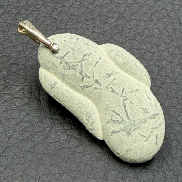 Pendentif Pierre des Fées