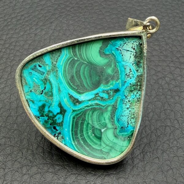 Pendentif en chrysocolle et malachite du Congo (réf c20) – Image 4