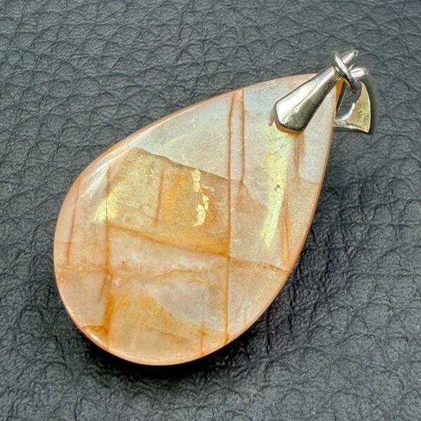 Pendentif en Pierre de Lune de Madagascar (réf ppl5) – Image 3