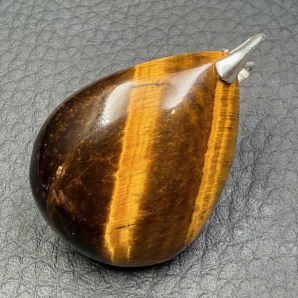 Pendentif en Oeil de Tigre