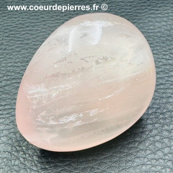 Galet en Quartz Rose de Madagascar (réf qr3) – Image 2