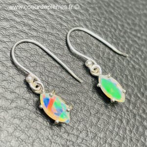 Boucles d’oreilles en opale de Welo Ethiopie (réf boo3)