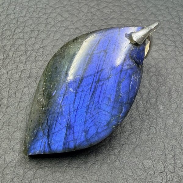 Pendentif Labradorite Bleu Abyssal (réf lba32) – Image 3