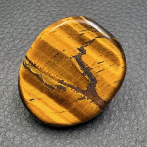 Galet en Oeil de Tigre