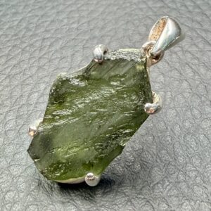 Pendentif Moldavite