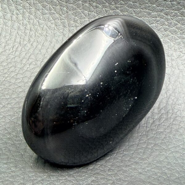 Galet en Obsidienne Noire du Mexique (réf ob9) – Image 4