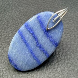 pendentif en aventurine bleue