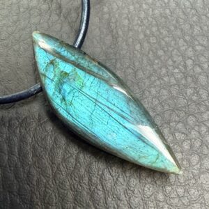 Pendentif Labradorite Bleu Lagon