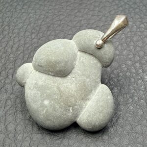 Pendentif Pierre des Fées