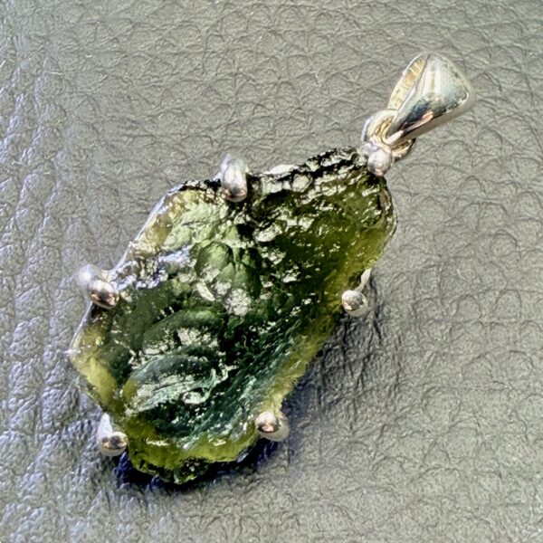 Pendentif Moldavite « Chlum » de République Tchèque (réf pdm3) – Image 3