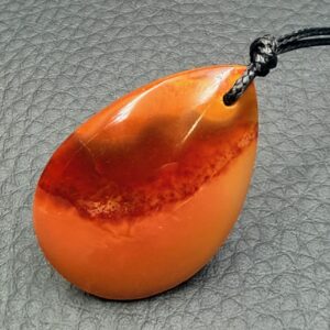 Pendentif en cornaline