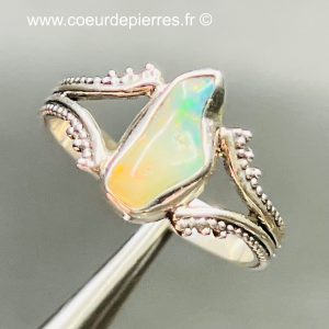 Bague argent avec opale de Welo, Ethiopie taille 58,5 (réf bo1)