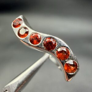 Bague en Grenat gemme