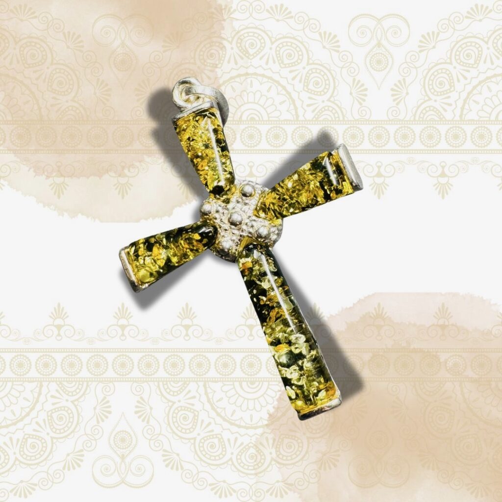Pendentif Croix en Ambre Verte